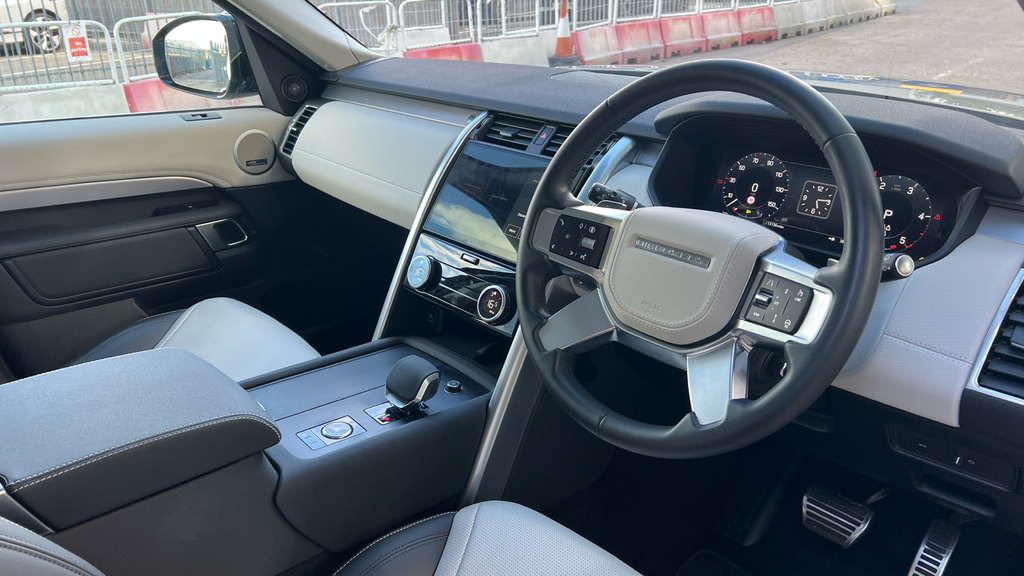 Land Rover Discovery Dynamic Hse Grey #9