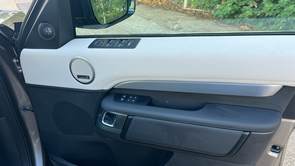 Land Rover Discovery Dynamic Hse Grey #48