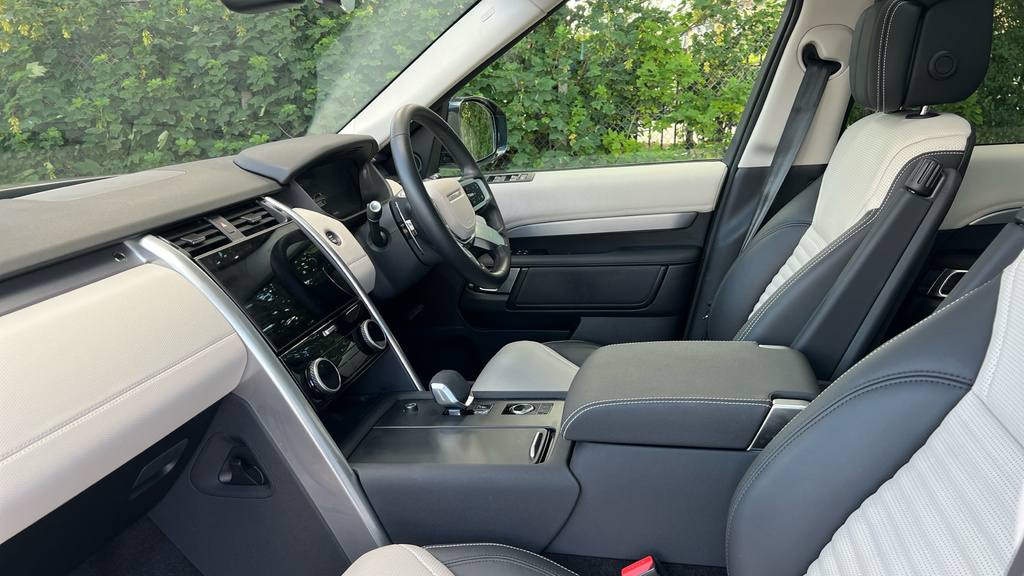 Land Rover Discovery Dynamic Hse Grey #21