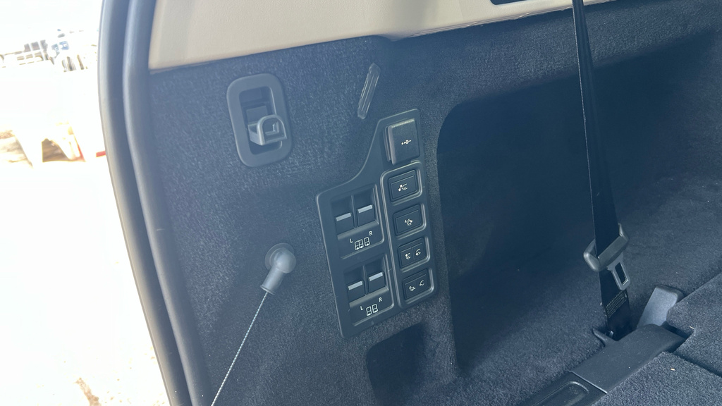 Land Rover Discovery Dynamic Hse Grey #38