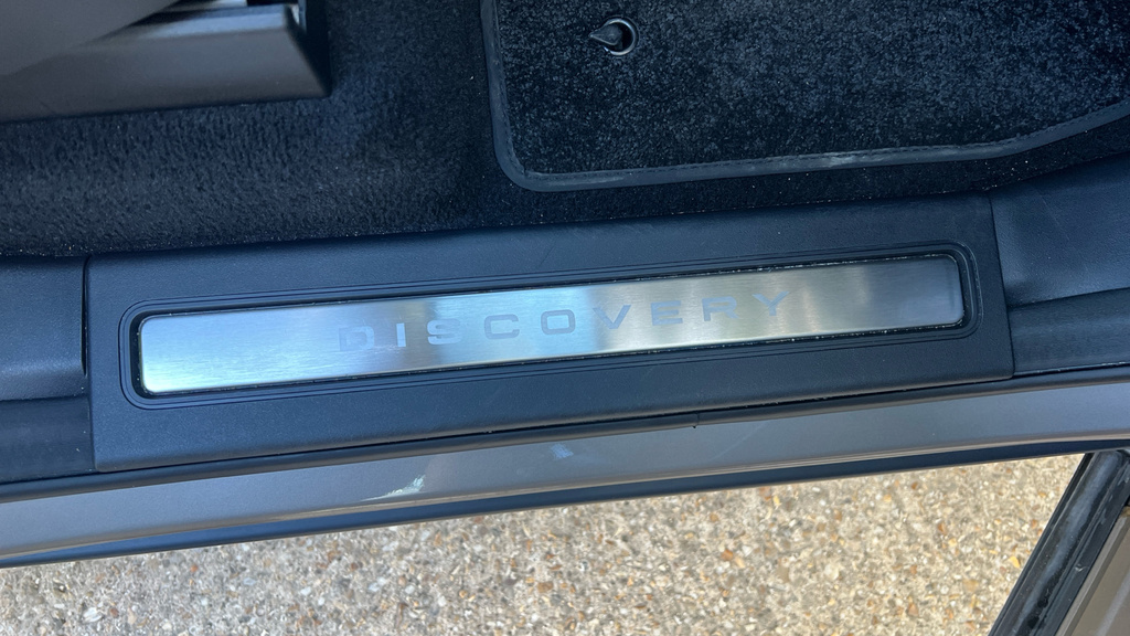 Land Rover Discovery Dynamic Hse Grey #54