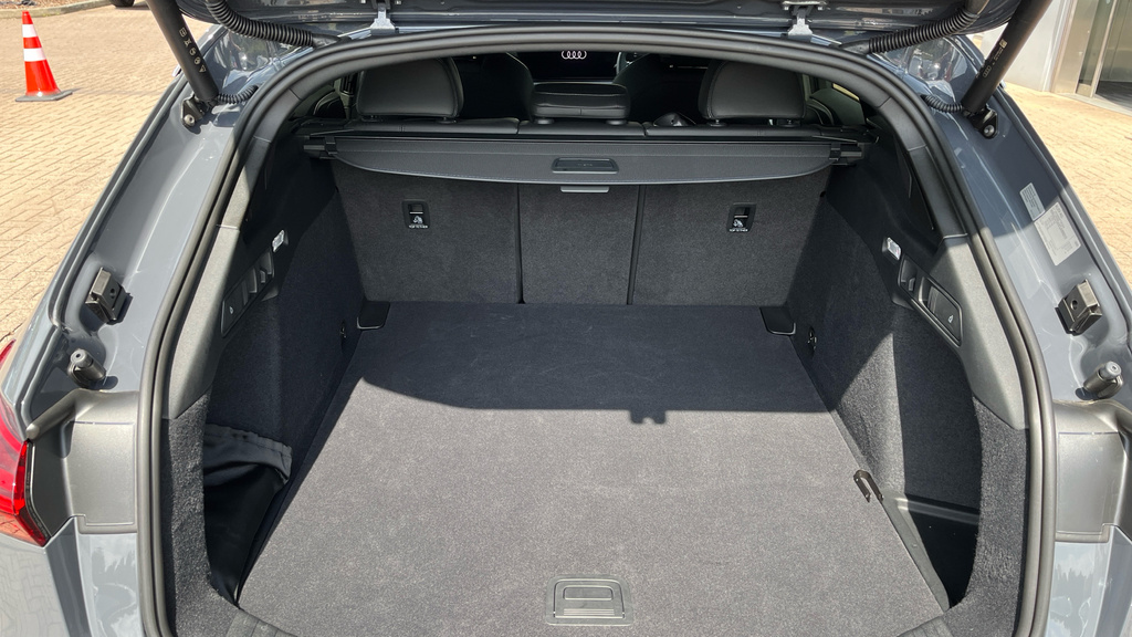 Audi A6 Avant 270Kw Performance 100Kwh Launch Edition Grey #15