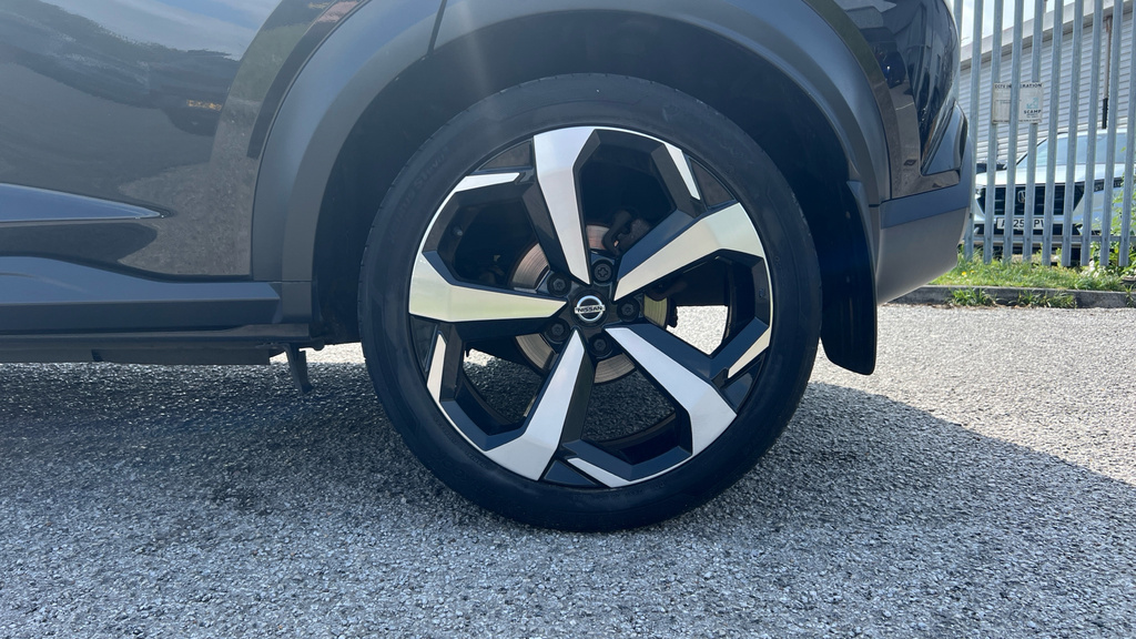 Nissan Juke Juke Tekna Dig-t Grey #18