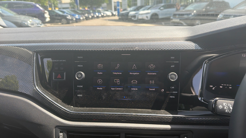 Volkswagen Polo Life Black #26