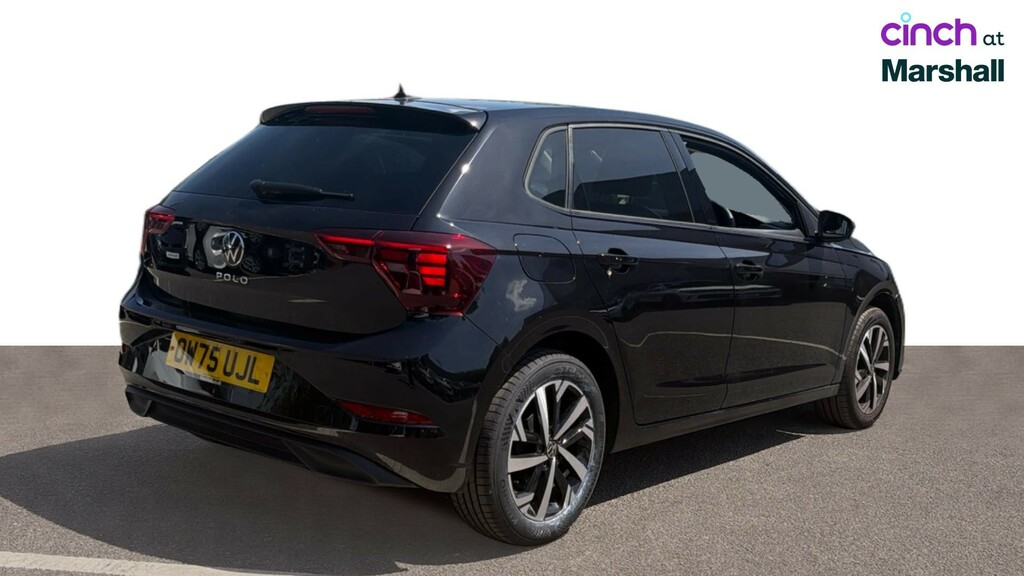 Volkswagen Polo Life Black #3