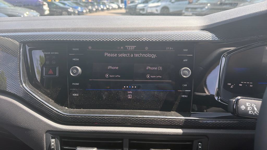 Volkswagen Polo Life Black #24