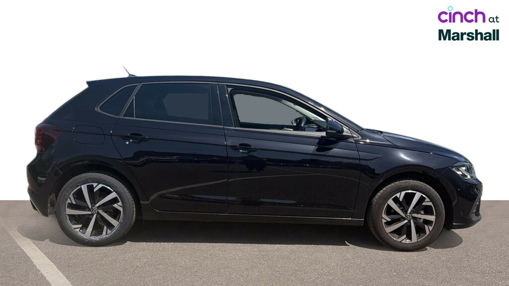 Volkswagen Polo Life Black #2