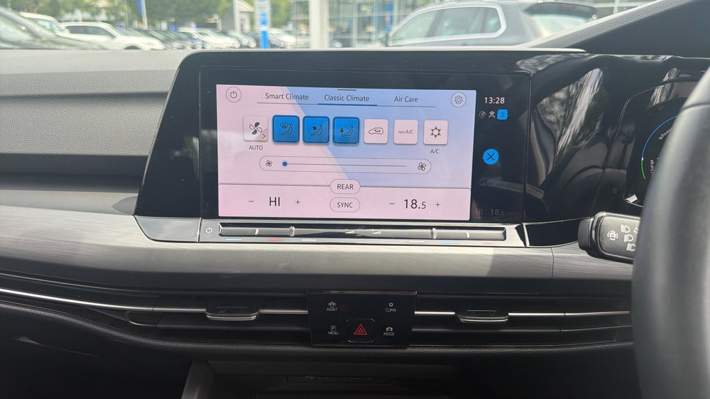 Volkswagen Golf Life Blue #36
