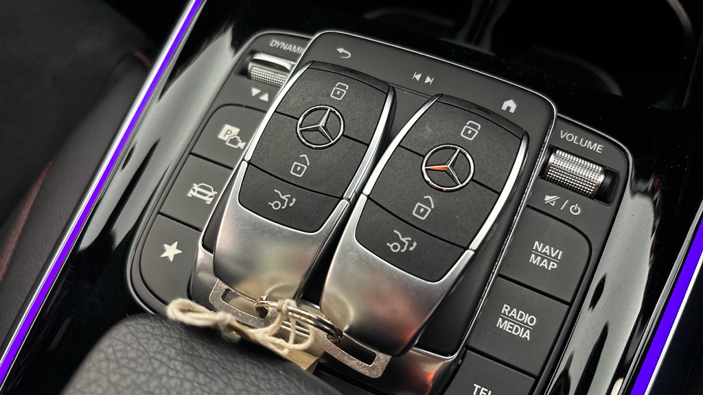 Mercedes-Benz EQA Eqa 350 Amg Line Premium 4Matic White #13