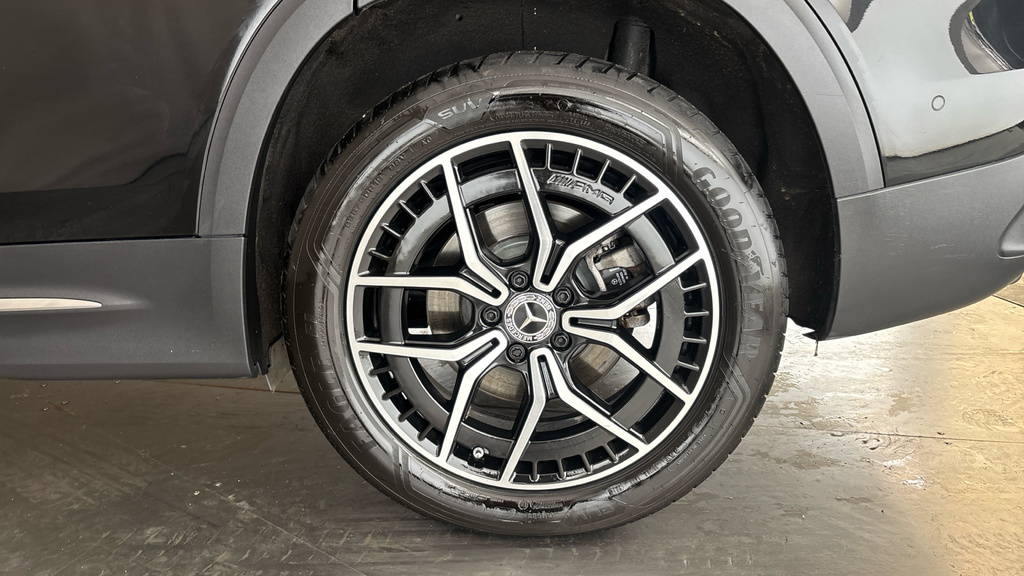 Mercedes-Benz EQB Black #20