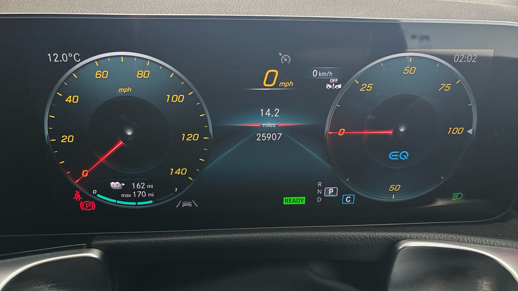 Mercedes-Benz EQB Black #16