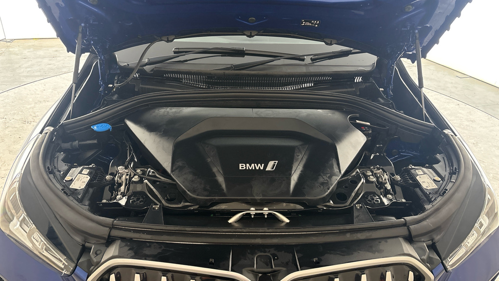 BMW iX1 Ix1 Edrive20 M Sport Blue #19