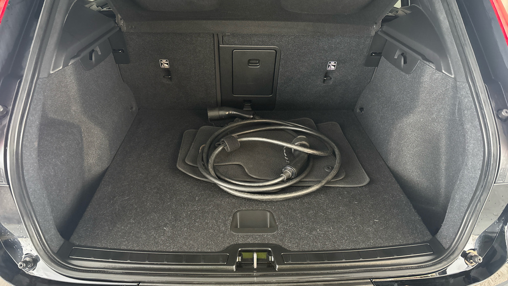 Volvo XC40 2.0 B4p Ultimate Dark Grey #18