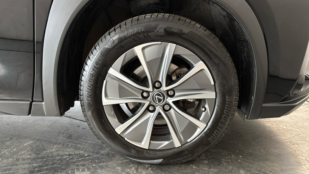 Lexus UX 250H 2.0 Cvt Premium Plus Silver #23