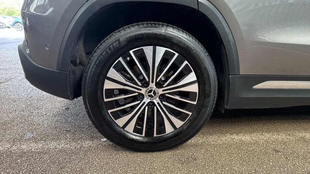 Mercedes-Benz EQA Sport Executive White #17