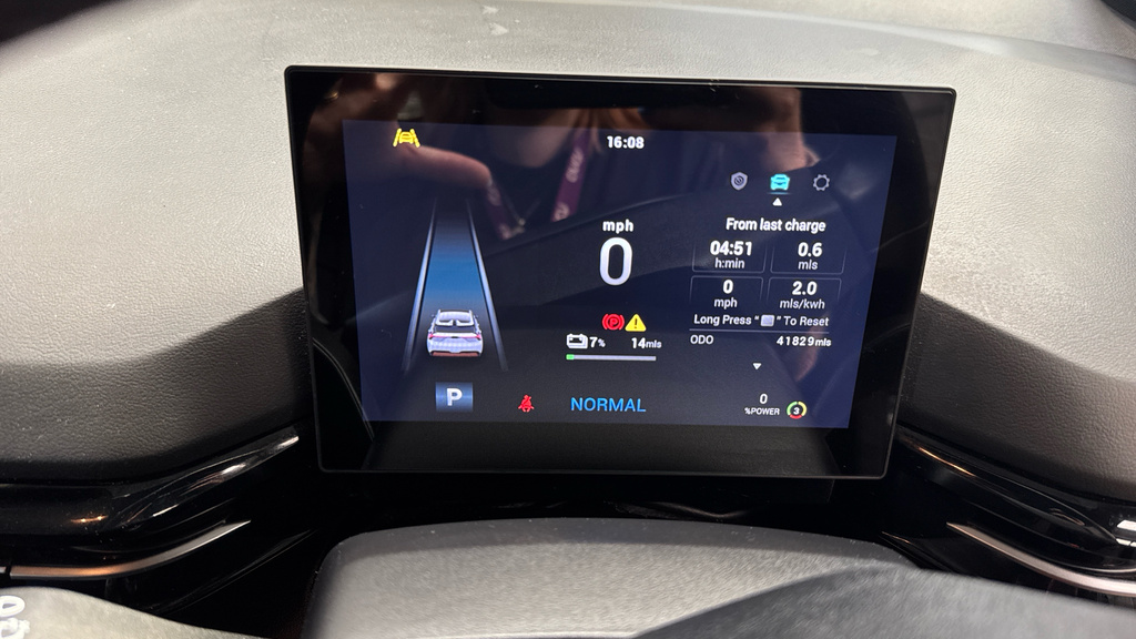 MG MG4 125Kw Se Ev 51Kwh Red #13