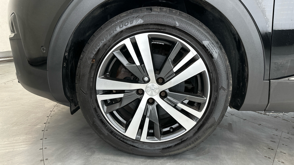 Peugeot 3008 Active White #25