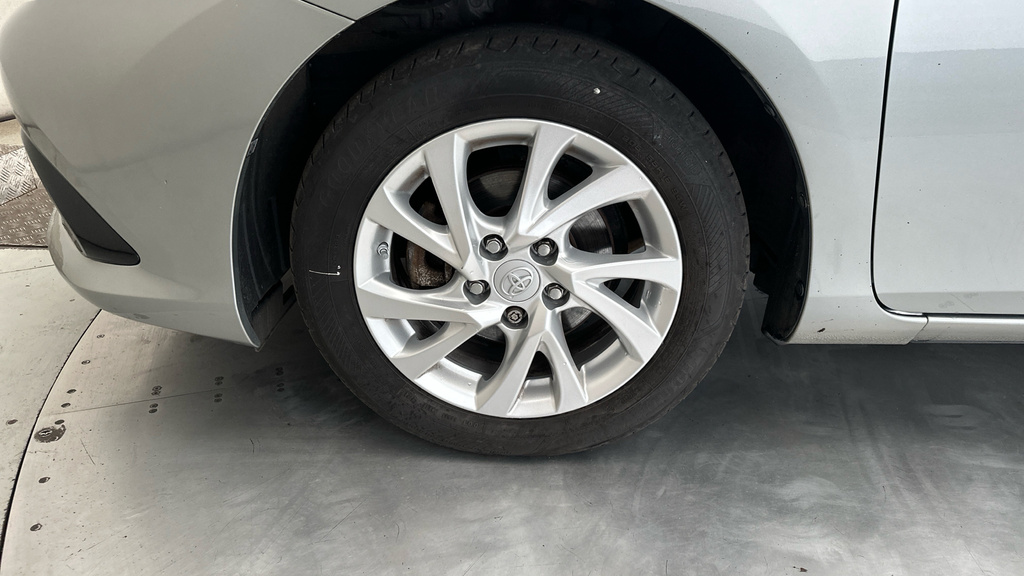 Toyota Auris Icon Grey #21