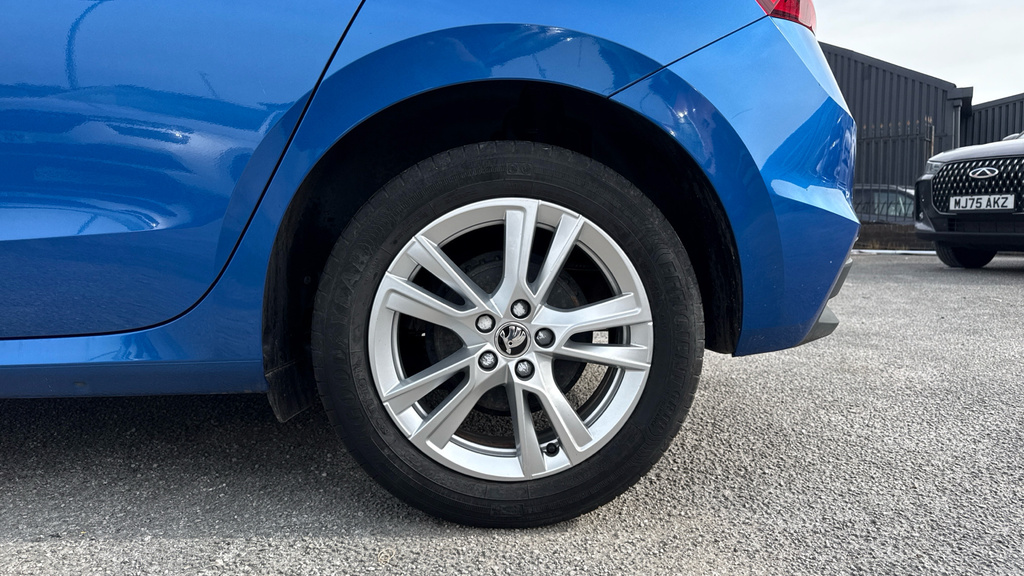 Skoda Fabia Monte Carlo Edition Blue #24
