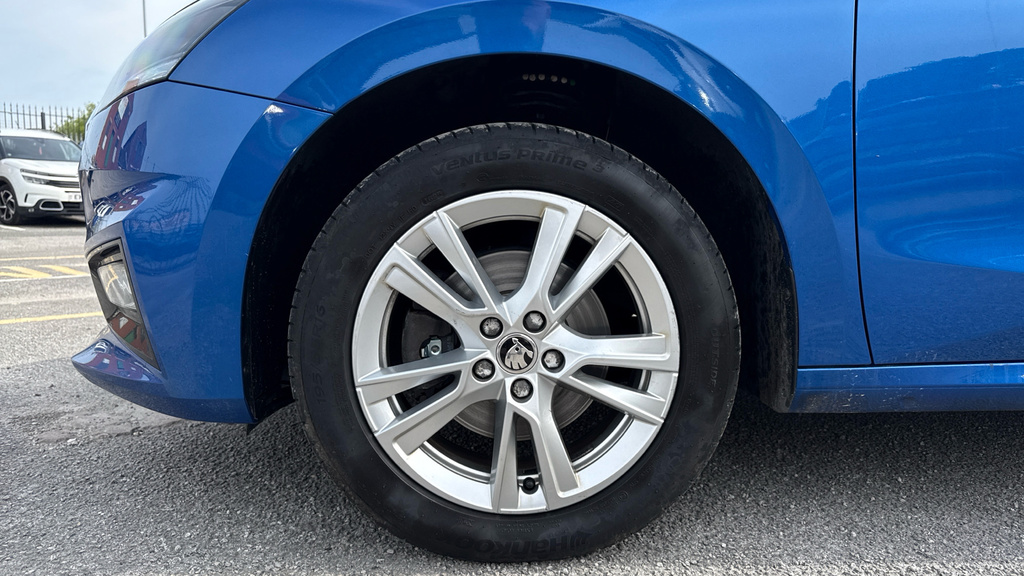 Skoda Fabia Monte Carlo Edition Blue #23