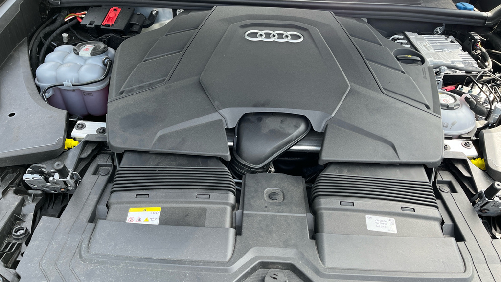 Audi Q8 55 Tfsi Quattro Black Edition Tiptronic Tech Blue #16