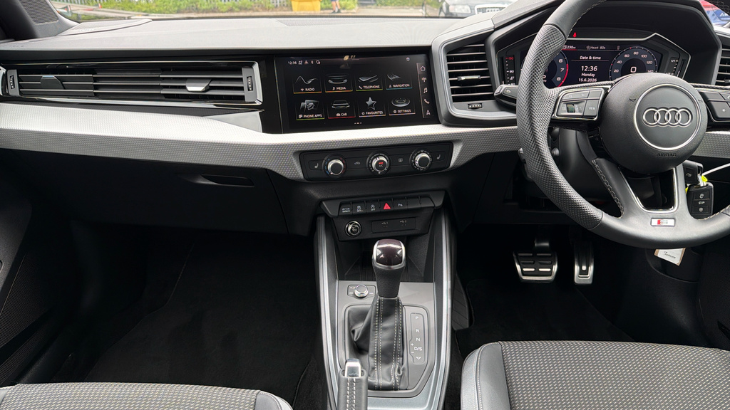 Audi A1 35 Tfsi Black Edition S Tronic Tech Pack Blue #12