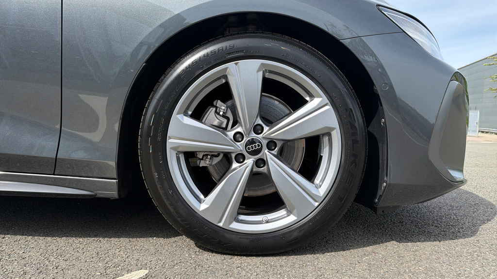 Audi A6 2.0 Tdi Quattro 204 Edition 1 S Tronic YX26TFJ Blue #17