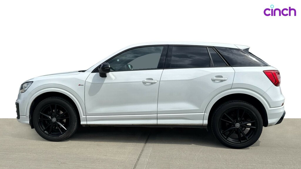Audi Q2 30 Tdi Black Edition #6