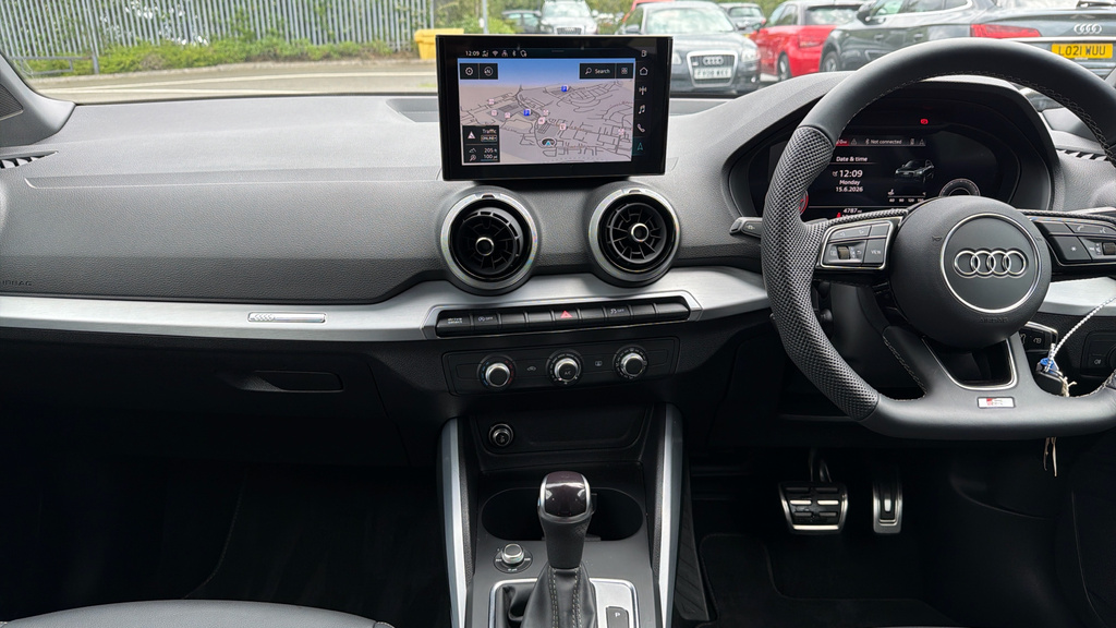 Audi Q2 35 Tfsi S Line S Tronic Black #12