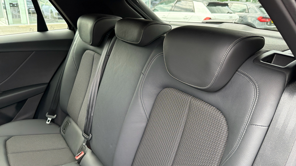 Audi Q2 35 Tfsi S Line S Tronic Black #14