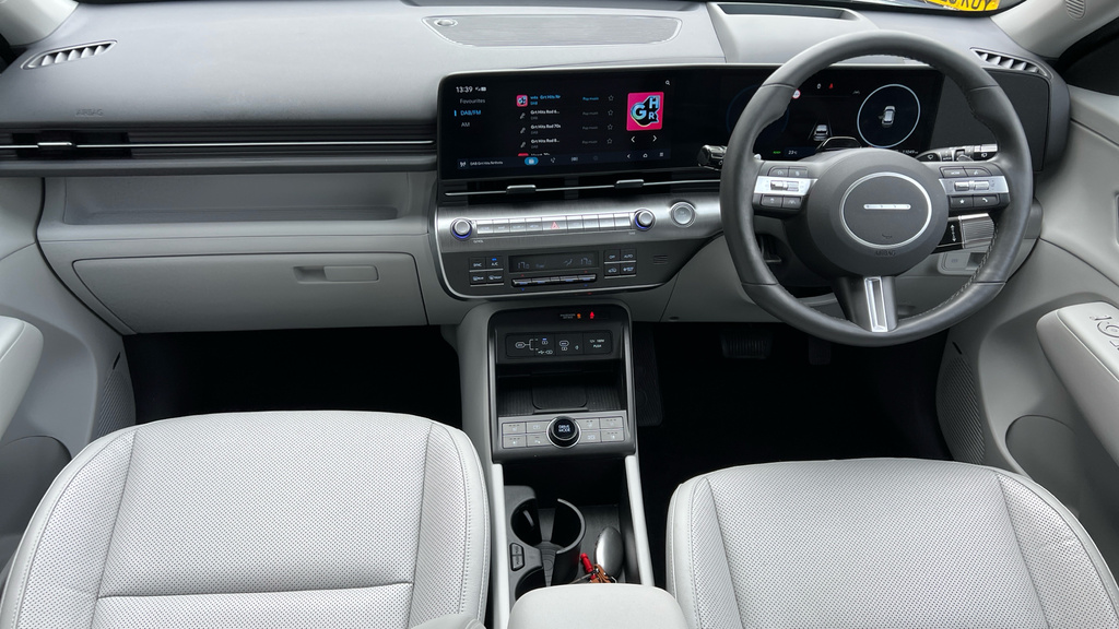 Hyundai Kona Advance Red #20
