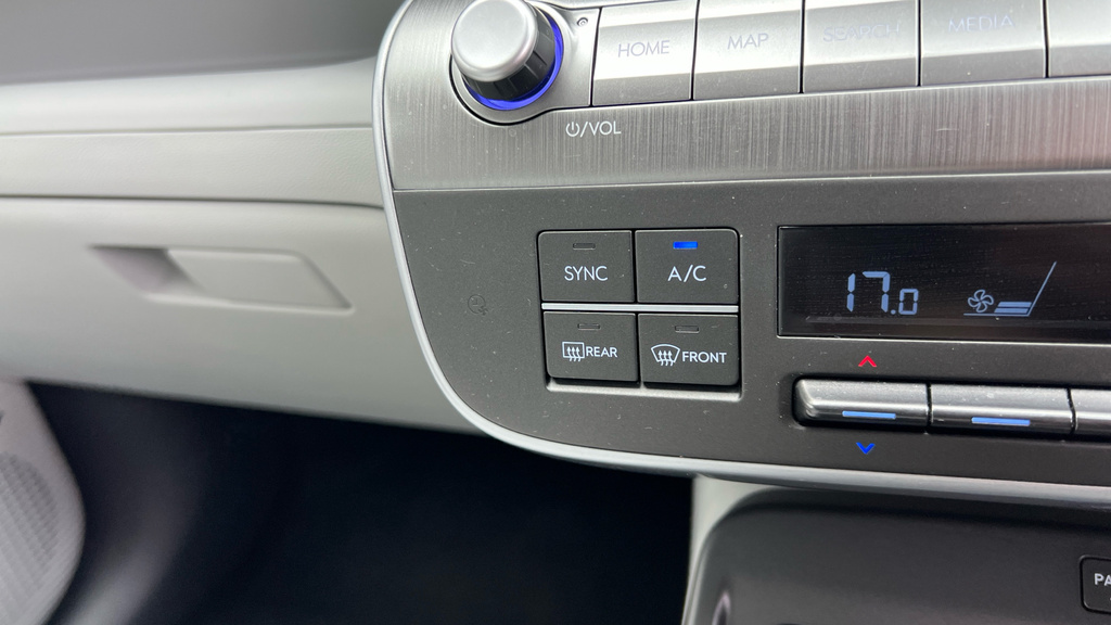Hyundai Kona Advance Red #25