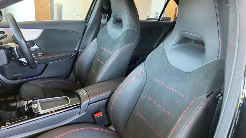 Mercedes-Benz A Class A200 Amg Line Executive Blue #27
