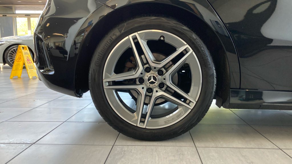 Mercedes-Benz A Class A200 Amg Line Executive Blue #25