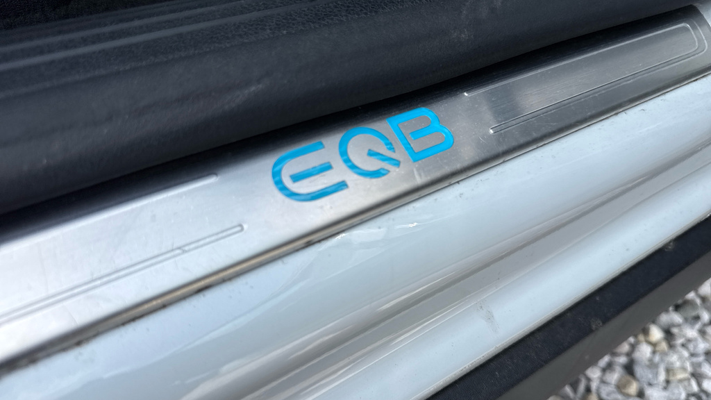 Mercedes-Benz EQB Suv Black #48