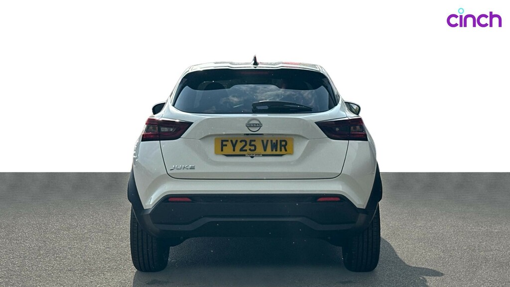 Nissan Juke Dig-t N-connecta Dct White #4