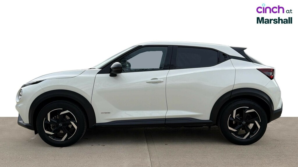 Nissan Juke N-connecta Red #6
