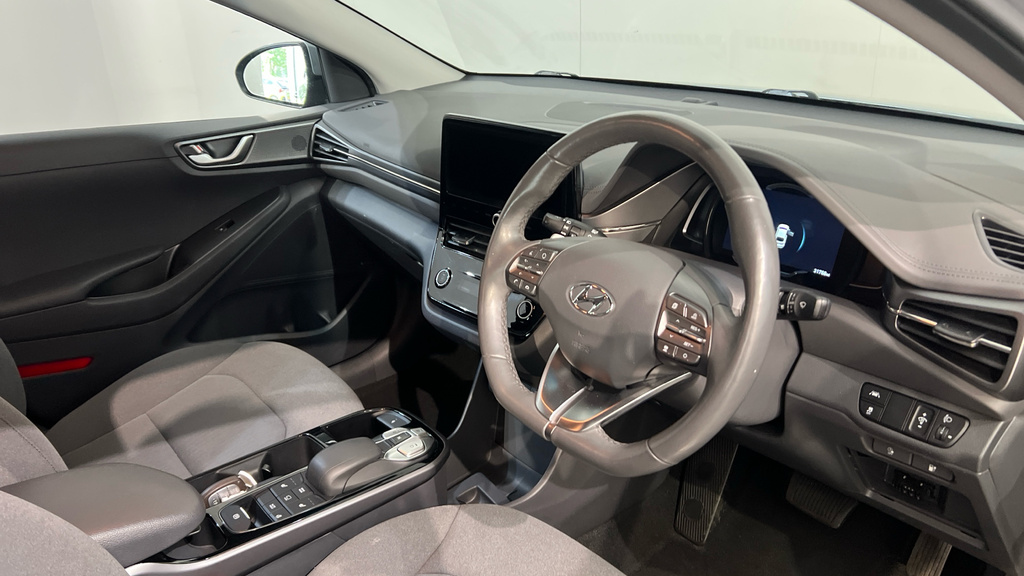 Hyundai Ioniq Hatchback Blue #9