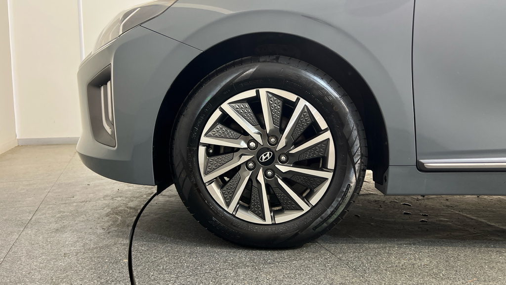 Hyundai Ioniq Hatchback Blue #29