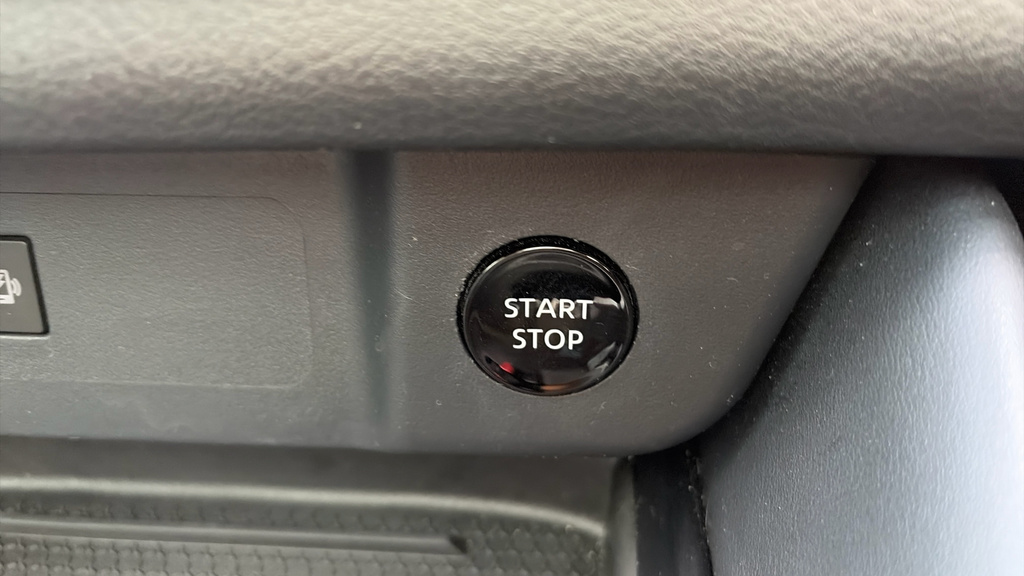 Nissan Qashqai E-power Tekna Plus Grey #17