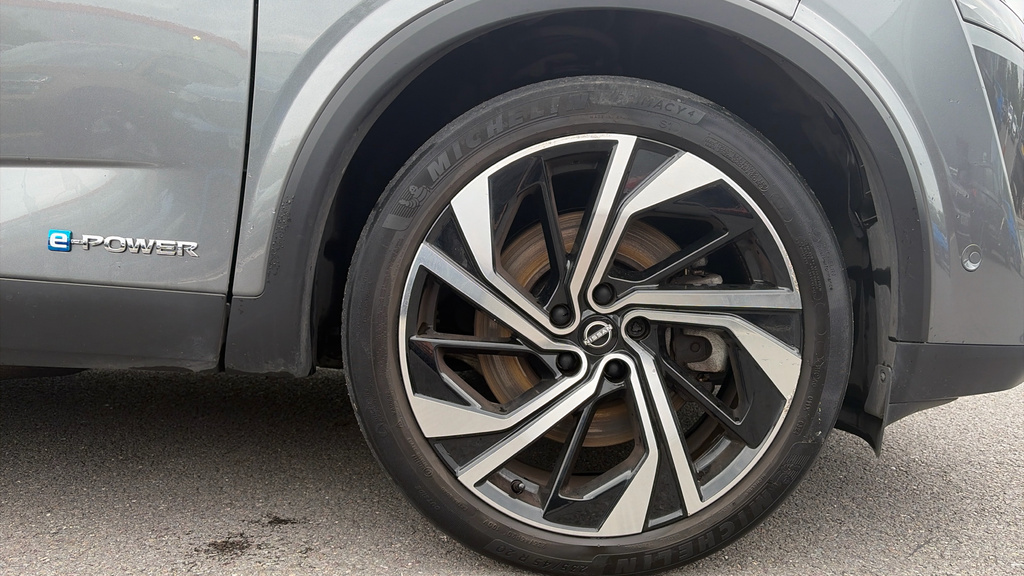 Nissan Qashqai E-power Tekna Plus Grey #31