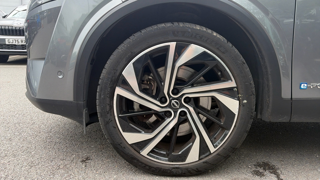 Nissan Qashqai E-power Tekna Plus Grey #28