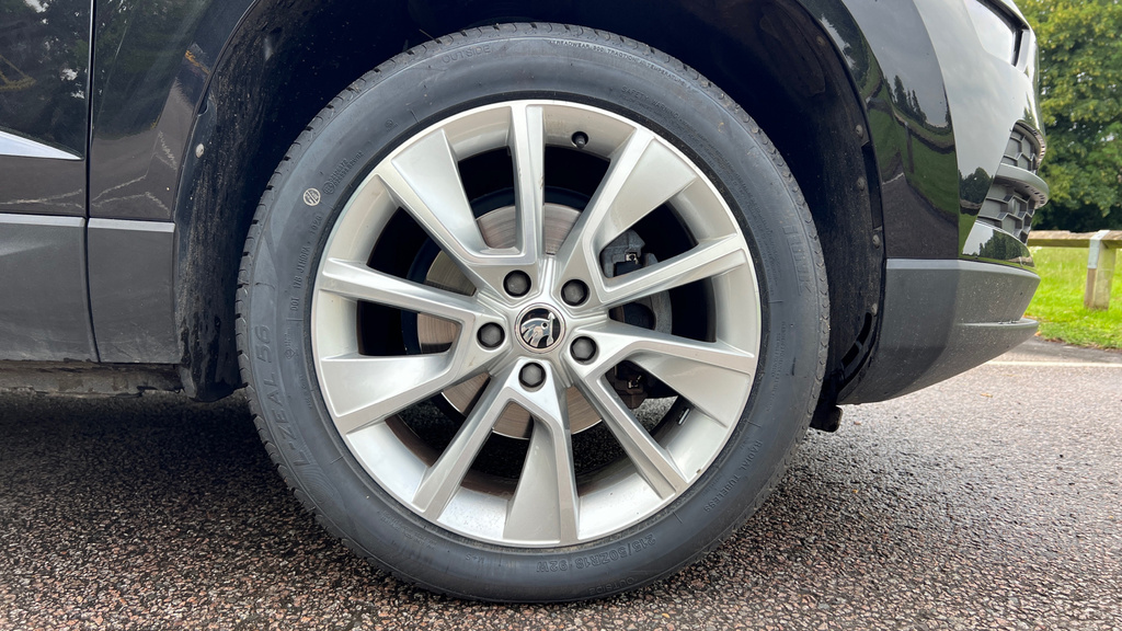Skoda Karoq Edition Blue #31