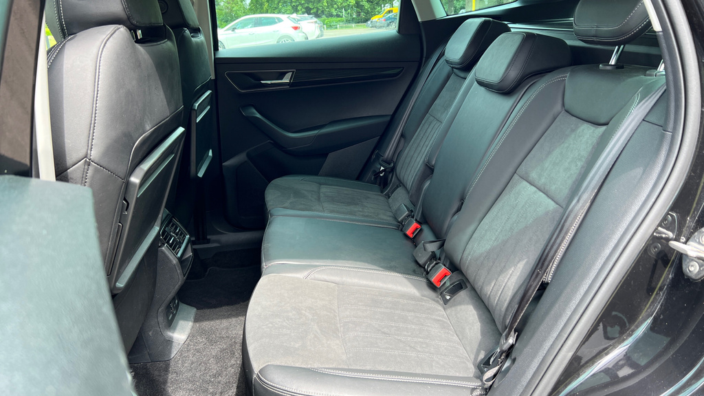 Skoda Karoq Edition Blue #23