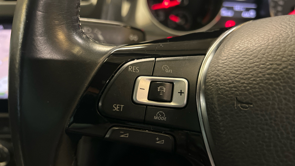 Volkswagen Golf 2.0 Tdi 184 Gtd #29