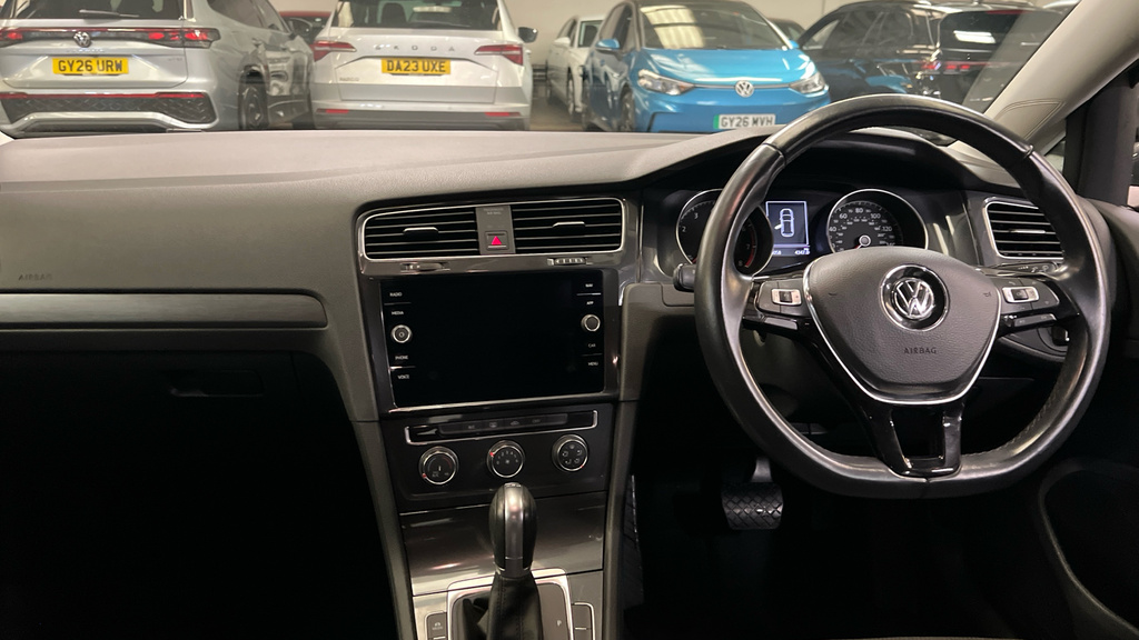 Volkswagen Golf 2.0 Tdi 184 Gtd #11