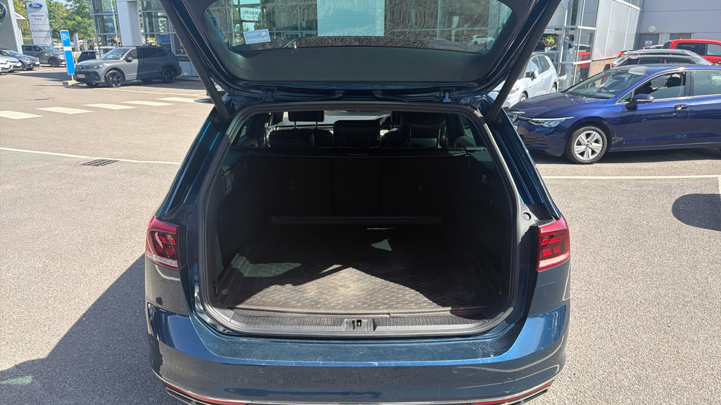 Volkswagen Passat 2.0 Tdi Evo Sel Black #15