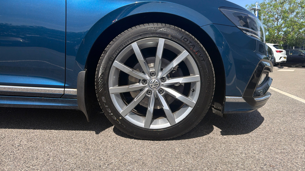 Volkswagen Passat 2.0 Tdi Evo Sel Black #19