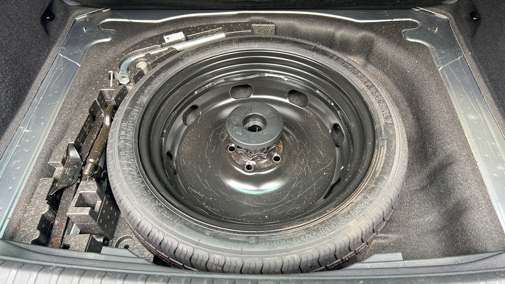 Skoda Karoq Se Grey #37