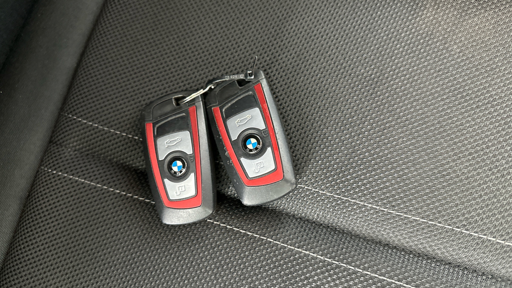 BMW 1 Series 118D Se Silver #27